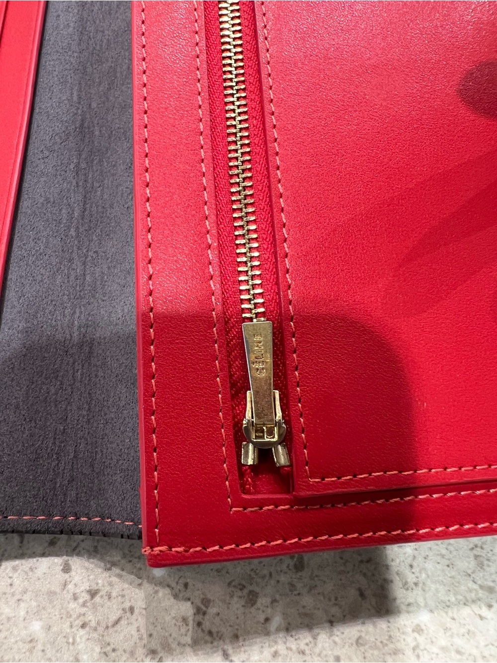 Céline grained Calfskin medium strap Wallet - Picture 10 of 13